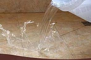 巴彦漏水维修 免砸砖防水材料该如何施工
